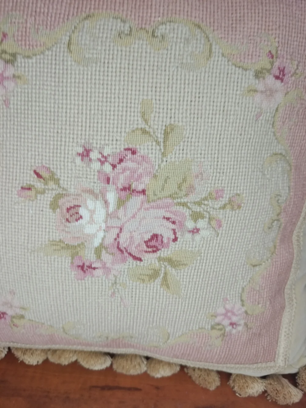 N/A elegant floral